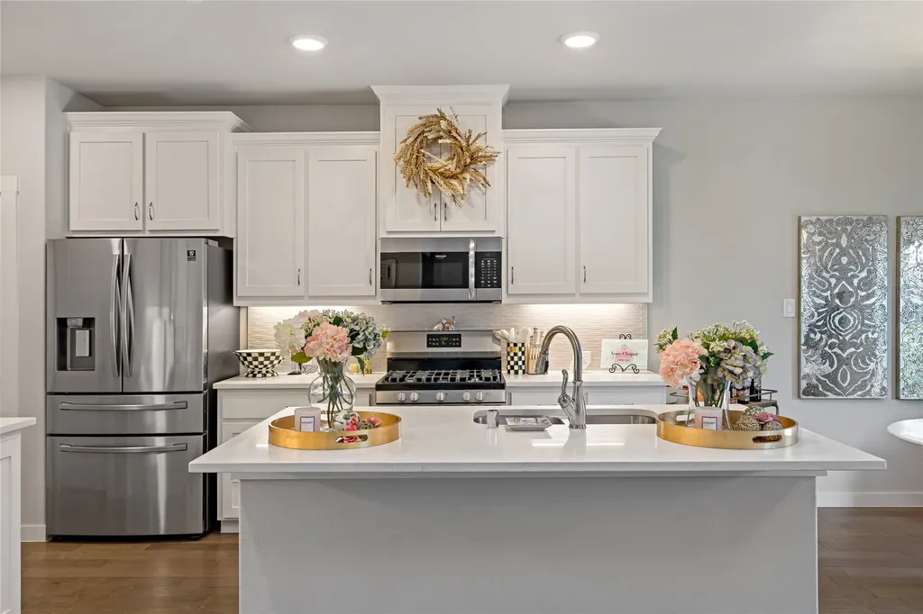 2749 Starburst Little Elm TX 75068