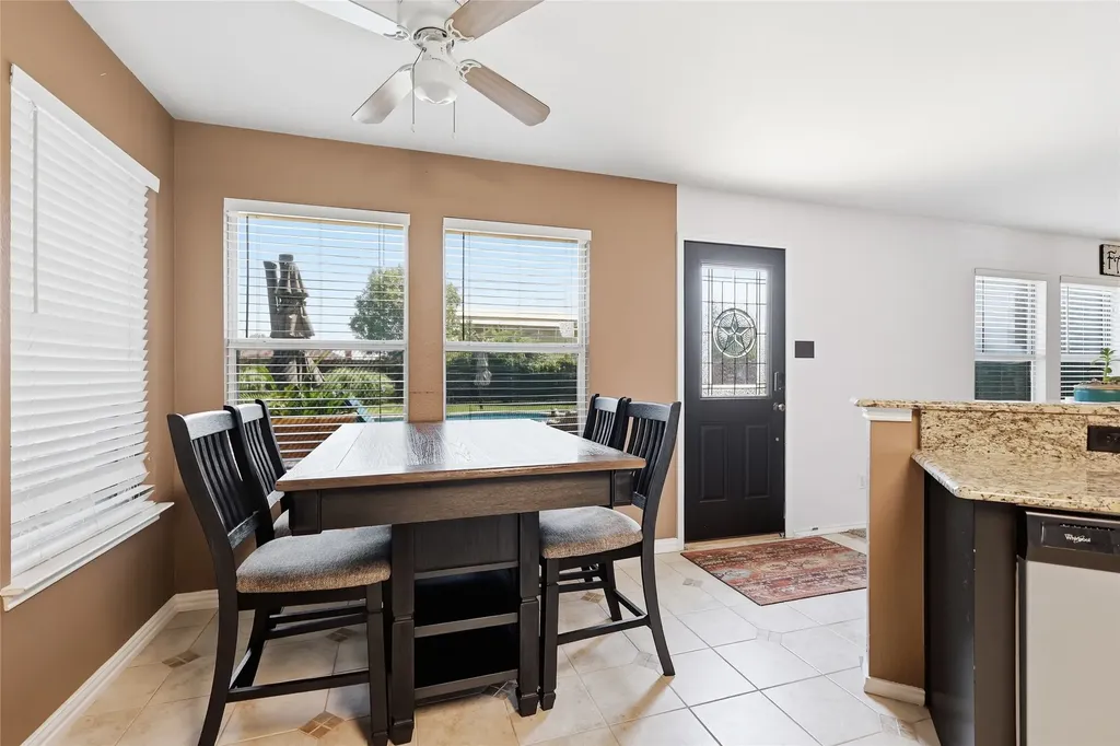 1073 Atlanta Nevada TX 75173