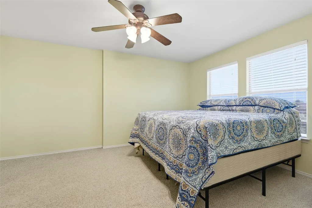 1073 Atlanta Nevada TX 75173