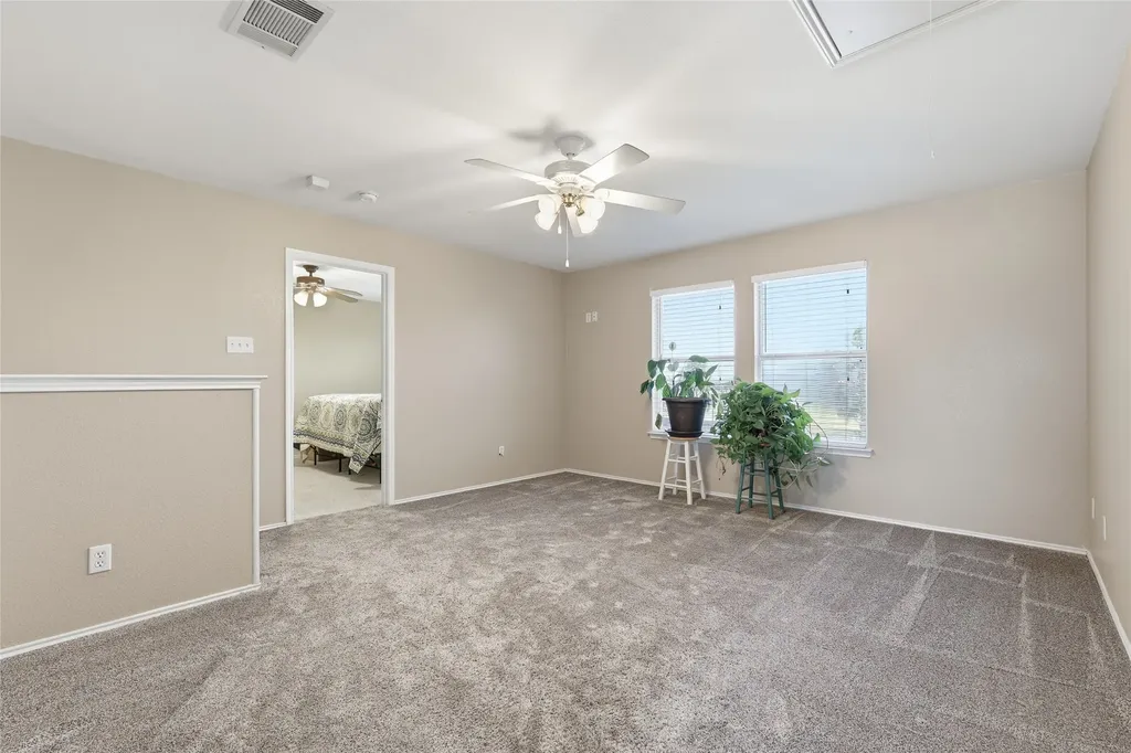 1073 Atlanta Nevada TX 75173