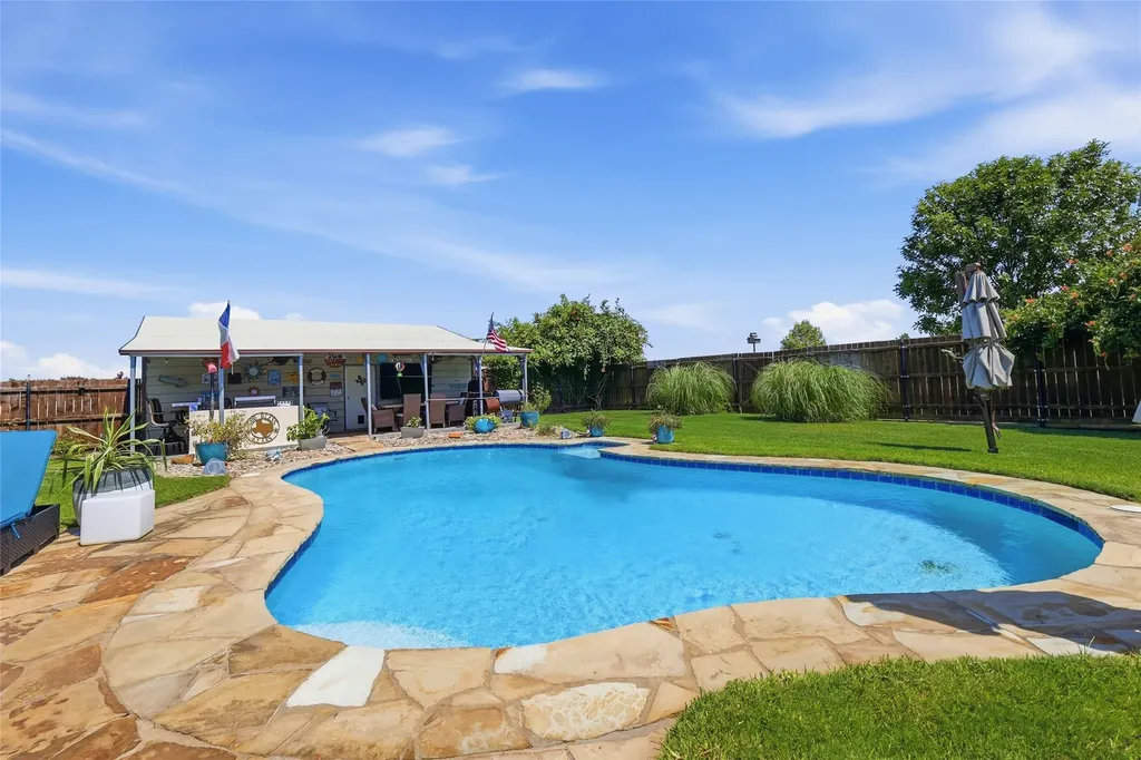 1073 Atlanta Nevada TX 75173