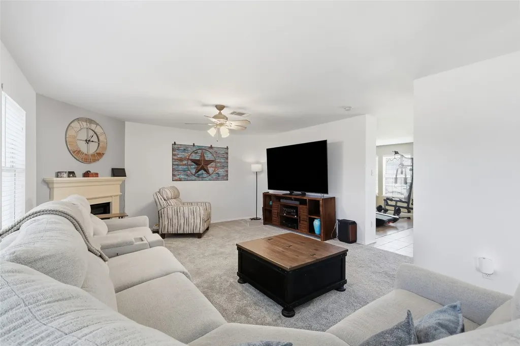 1073 Atlanta Nevada TX 75173