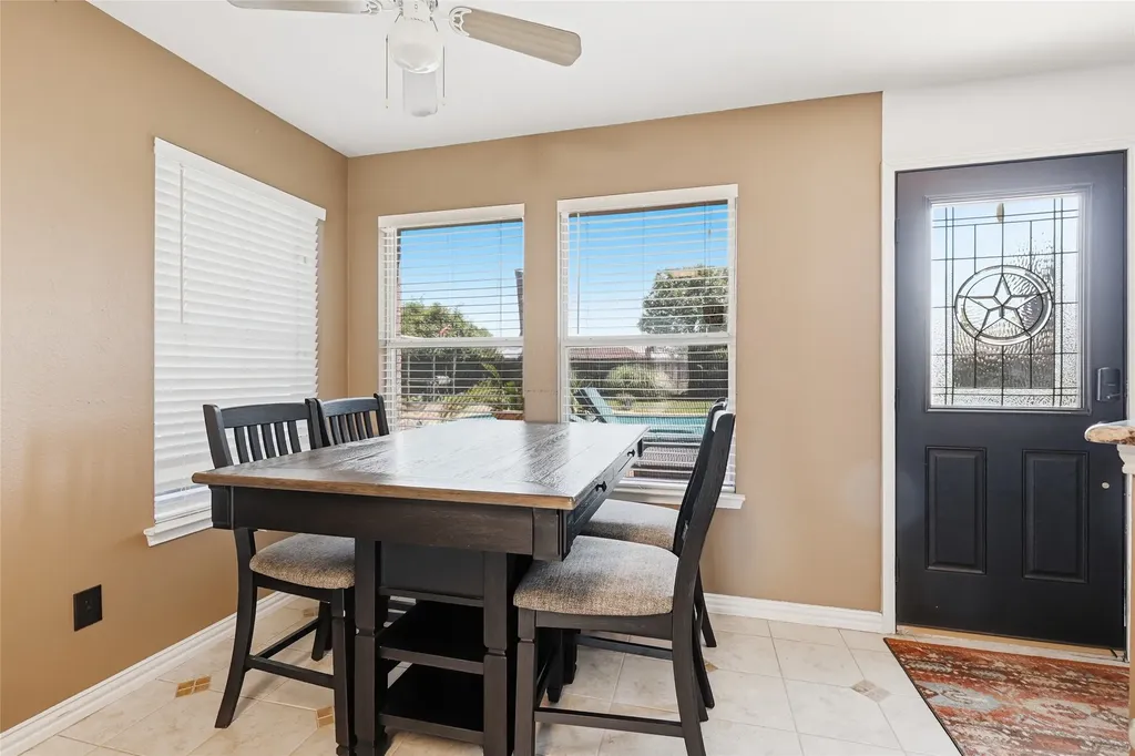 1073 Atlanta Nevada TX 75173