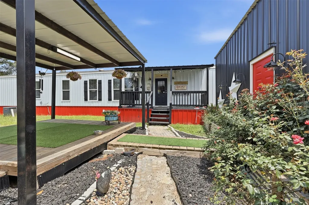 611 E Cr 4103 New Boston TX 75570