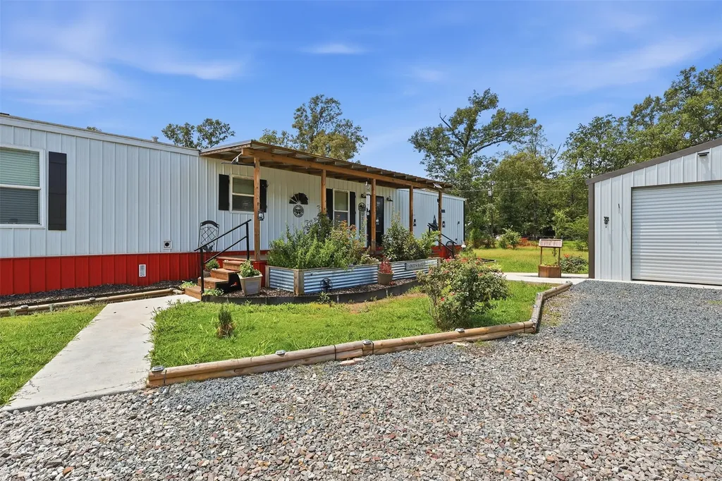 611 E Cr 4103 New Boston TX 75570