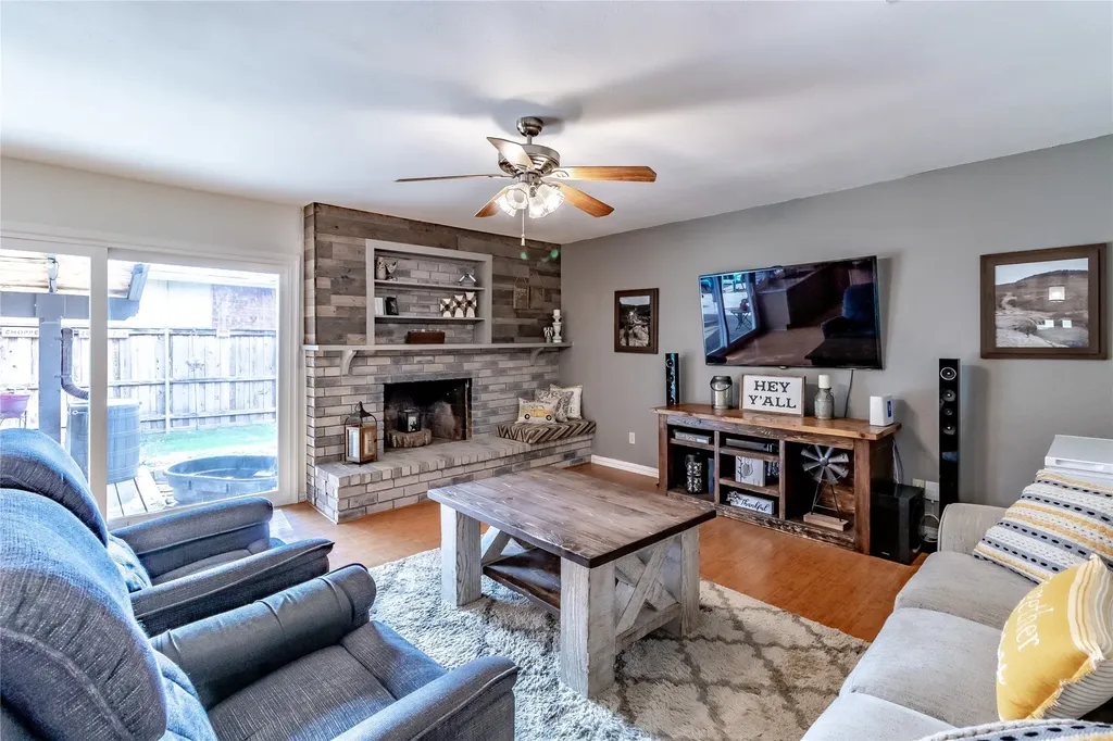 1204 Warwick Drive Mesquite TX 75150