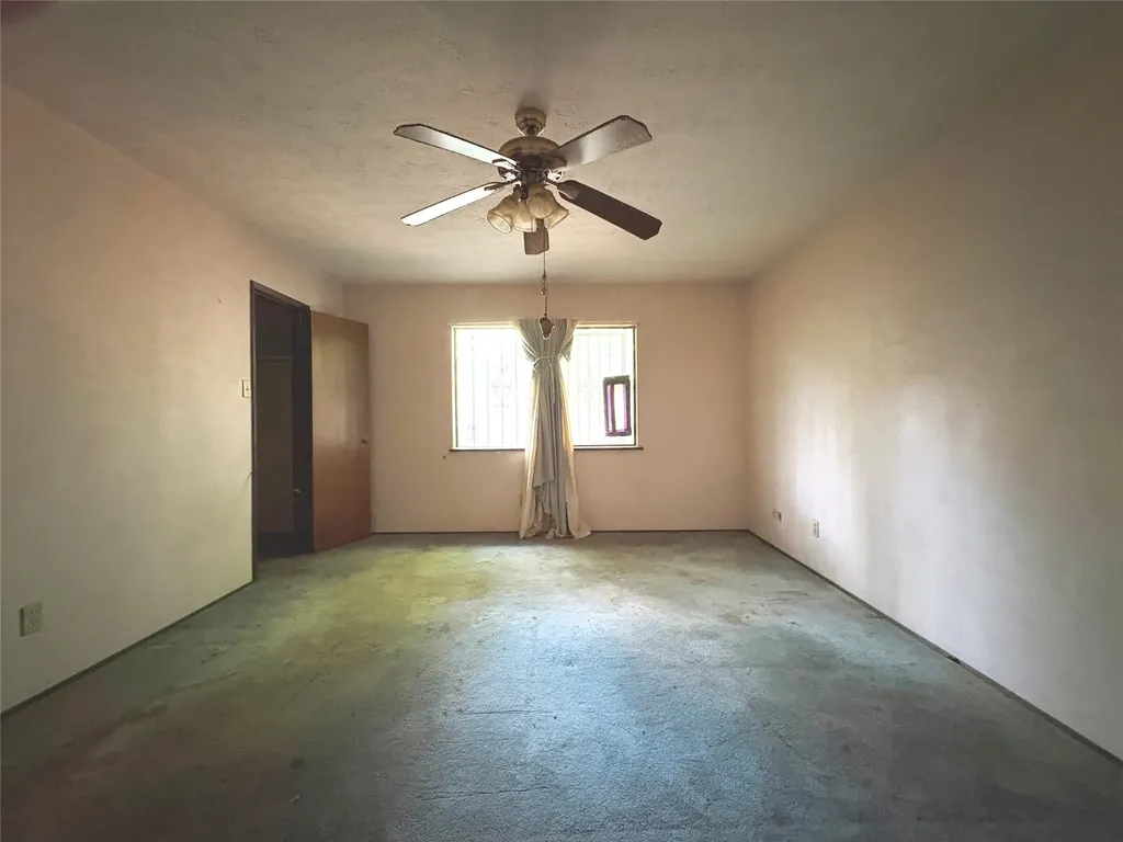 8516 Londonderry Lane Dallas TX 75228
