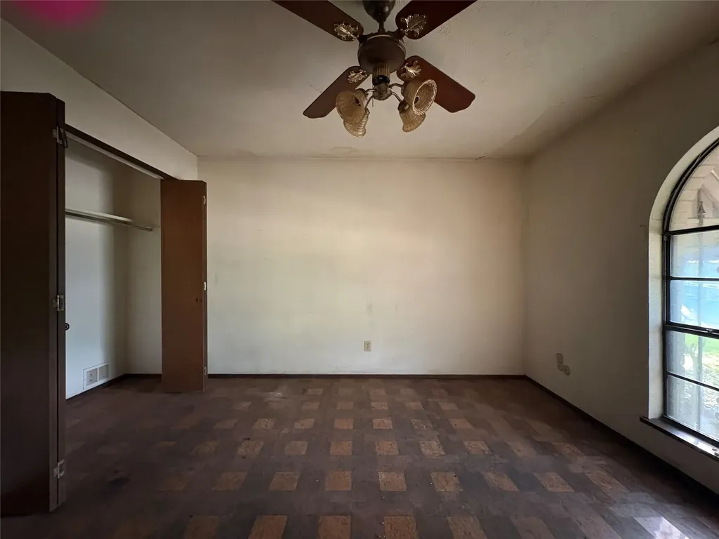 8516 Londonderry Lane Dallas TX 75228