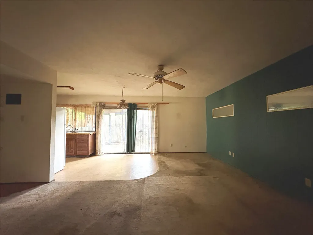8516 Londonderry Lane Dallas TX 75228
