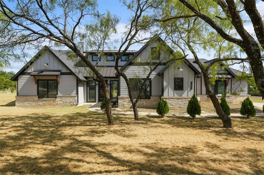 3217 Bairds Lane Burleson TX 76028