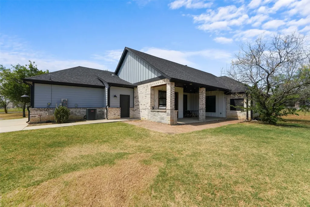 3217 Bairds Lane Burleson TX 76028