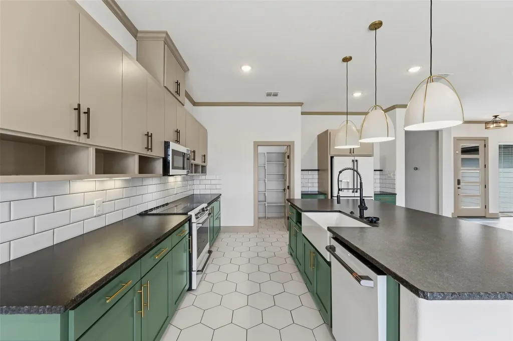 3217 Bairds Lane Burleson TX 76028