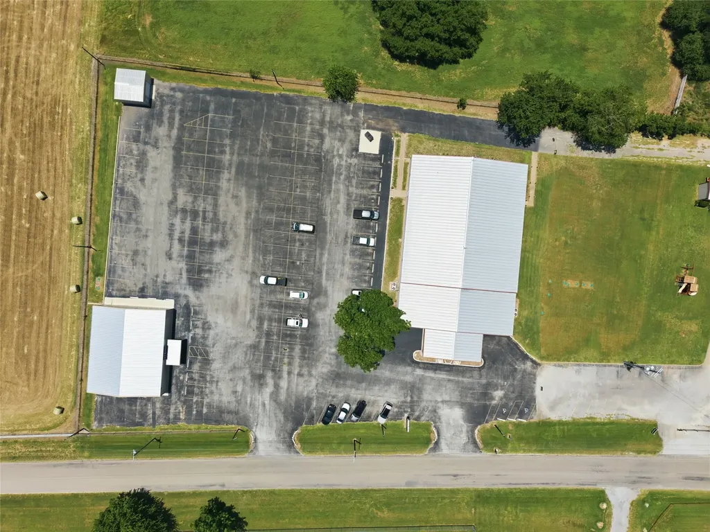 2420 Bob White Drive Granbury TX 76049