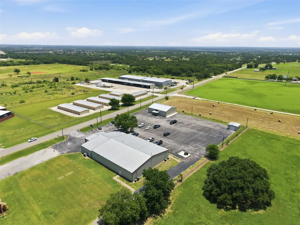 2420 Bob White Drive Granbury TX 76049