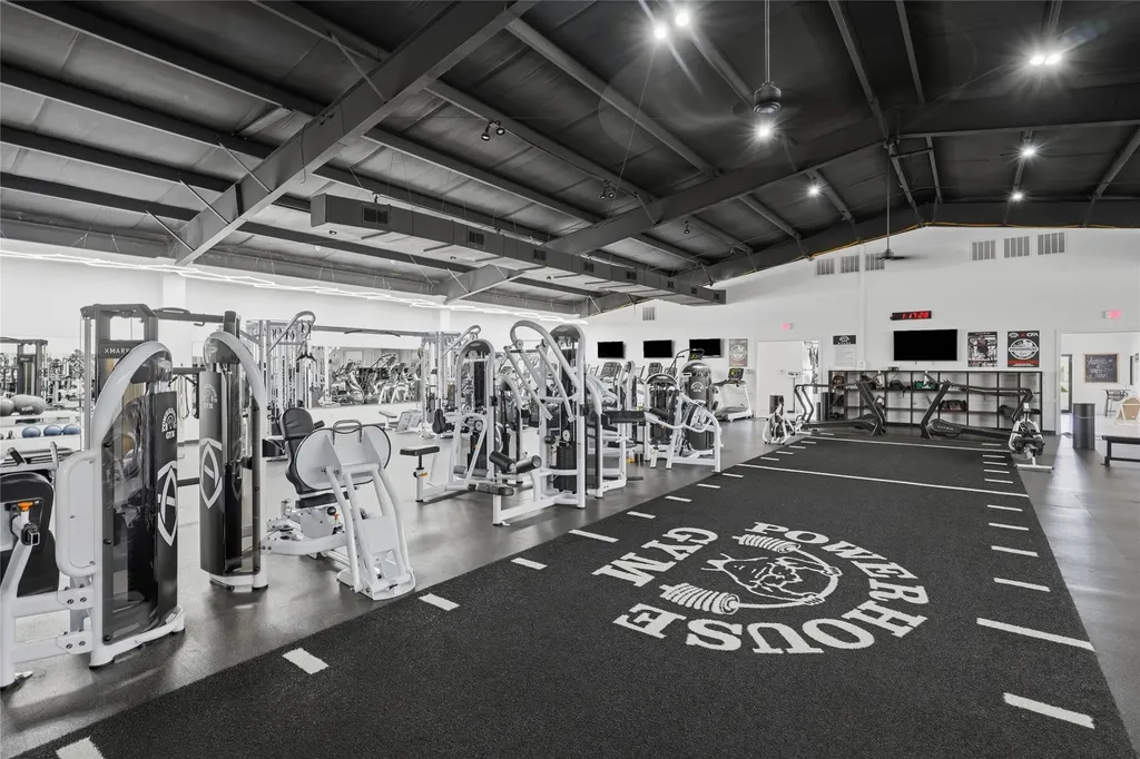 2420 Bob White Drive Granbury TX 76049