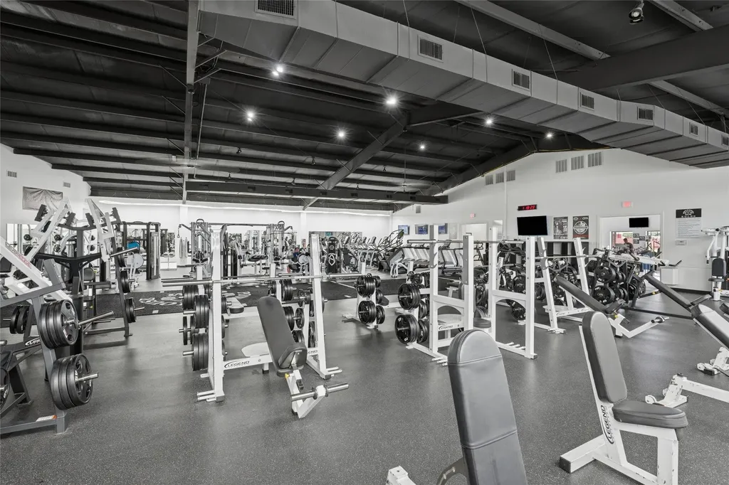 2420 Bob White Drive Granbury TX 76049