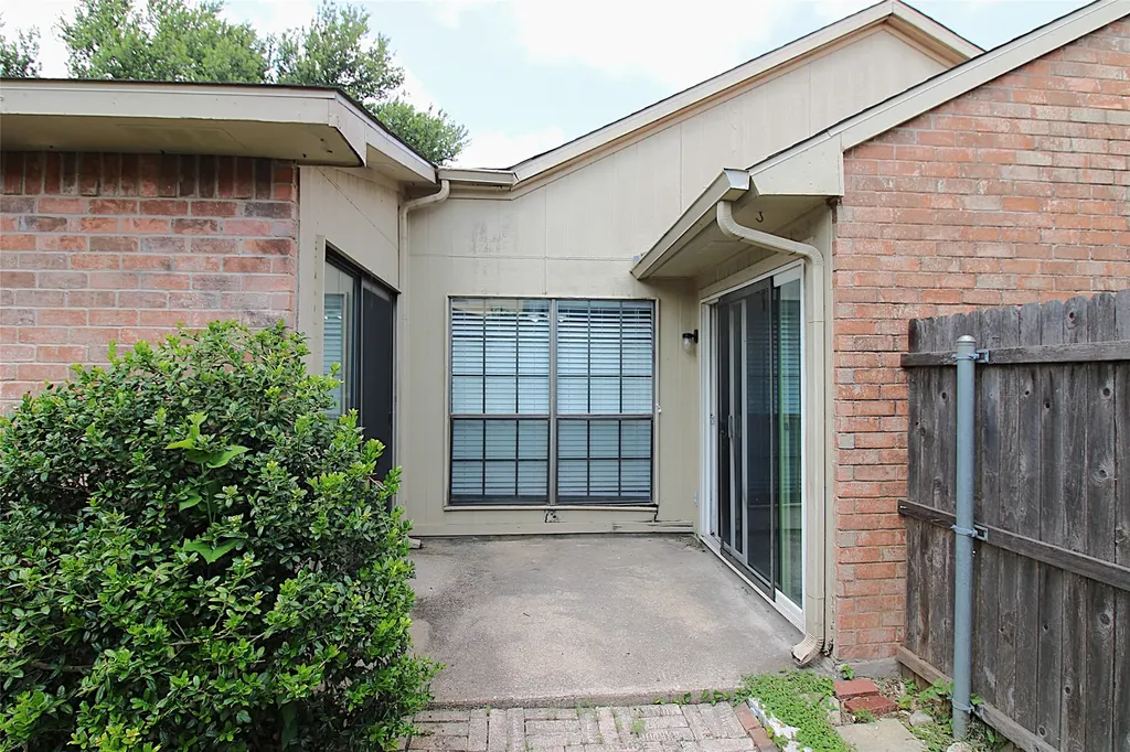 407 Pogue Street Cedar Hill TX 75104