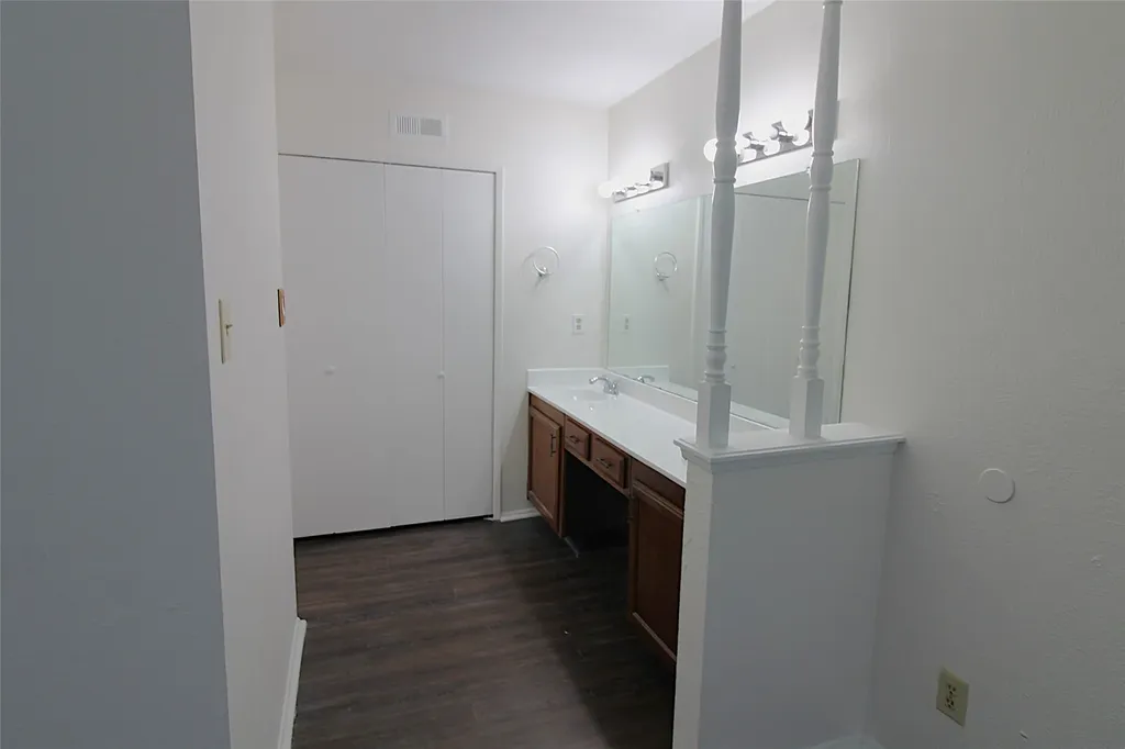 407 Pogue Street Cedar Hill TX 75104