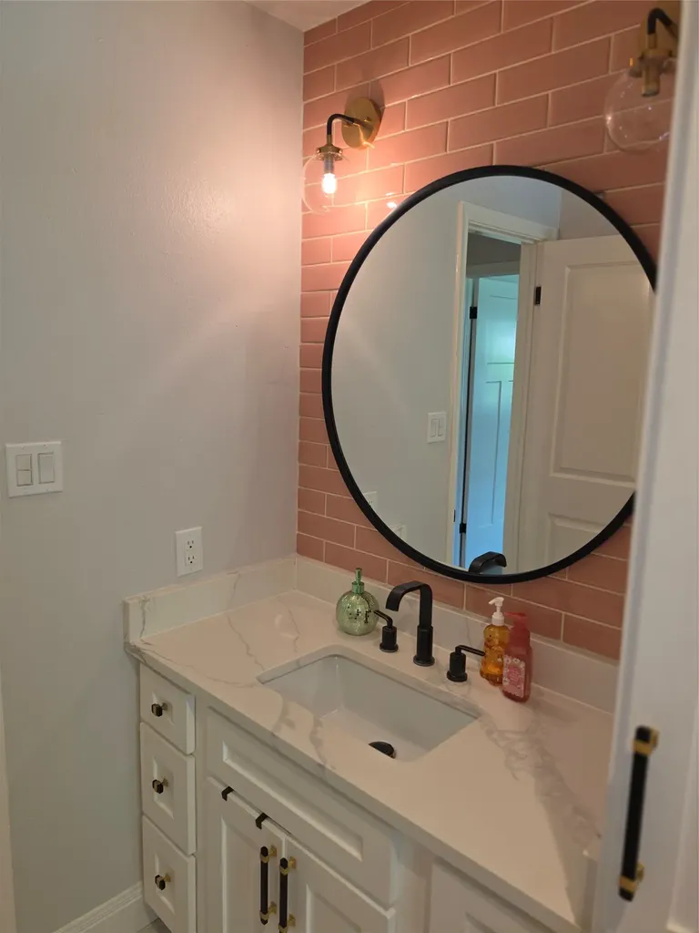 9348 S Angora Street Dallas TX 75218