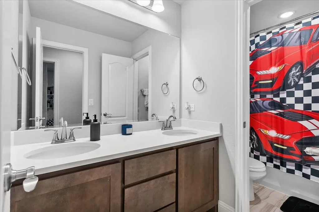 648 Sirius Lane Waxahachie TX 75165