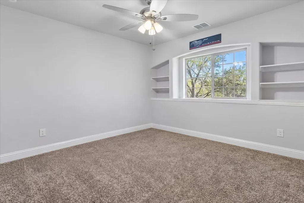 648 Sirius Lane Waxahachie TX 75165
