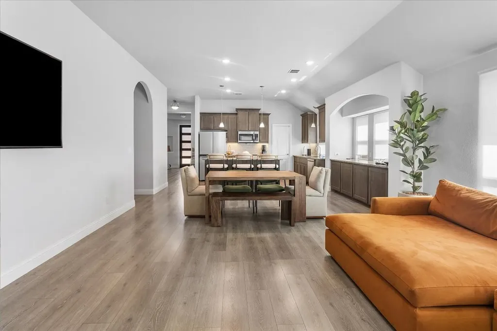 648 Sirius Lane Waxahachie TX 75165