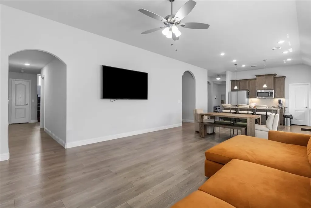 648 Sirius Lane Waxahachie TX 75165