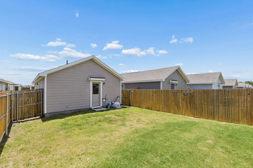 136 Thresher Lane Princeton TX 75407