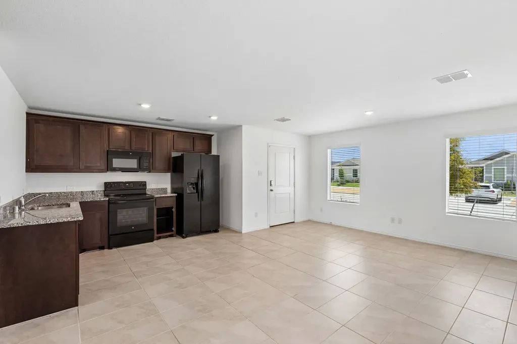 136 Thresher Lane Princeton TX 75407