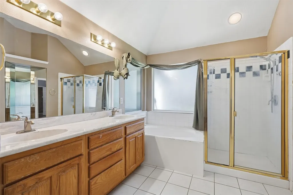 4013 Azalea Drive Haltom City TX 76137
