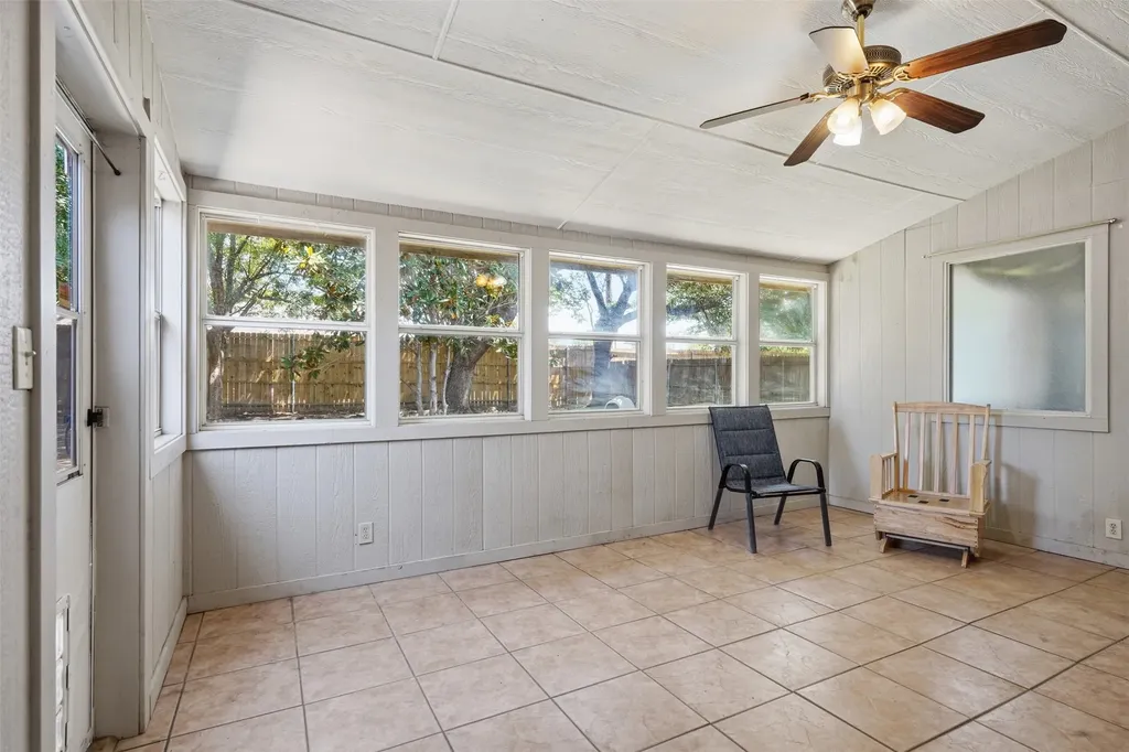 4013 Azalea Drive Haltom City TX 76137