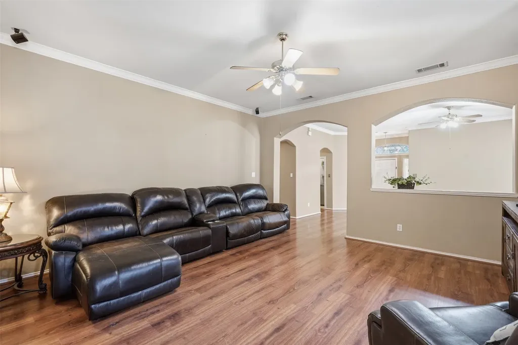 4013 Azalea Drive Haltom City TX 76137