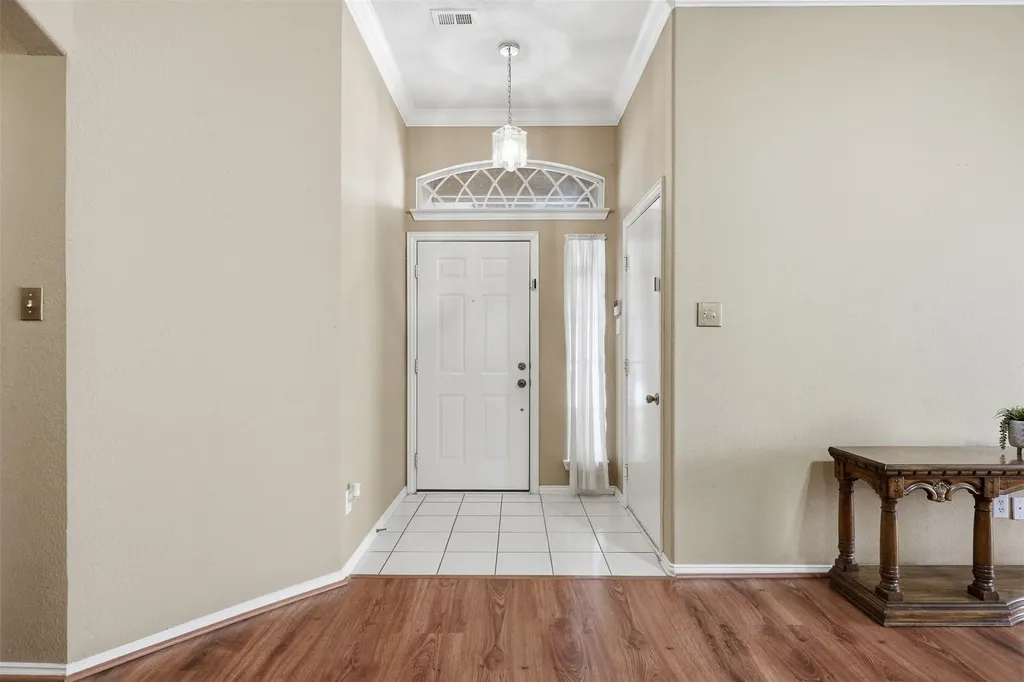 4013 Azalea Drive Haltom City TX 76137