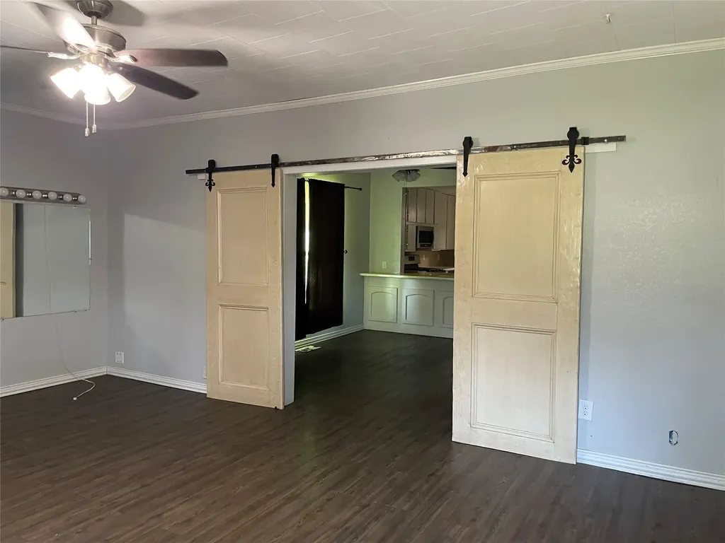 1115 W Lamar Street Sherman TX 75092