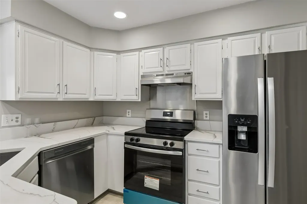 5325 Bent Tree Forest Drive Dallas TX 75248