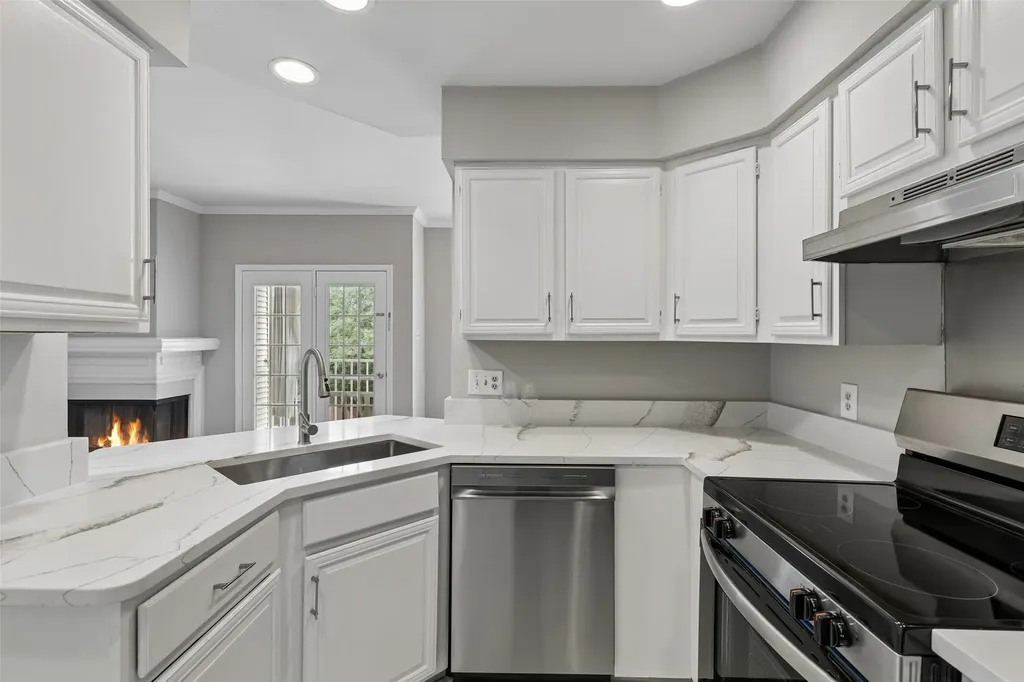 5325 Bent Tree Forest Drive Dallas TX 75248