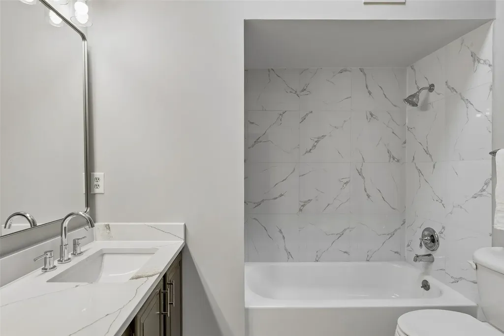 5325 Bent Tree Forest Drive Dallas TX 75248