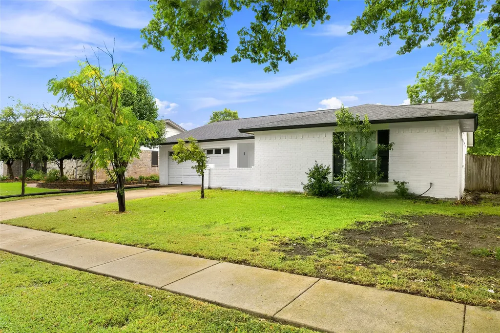 1721 Overbrook Drive Arlington TX 76014