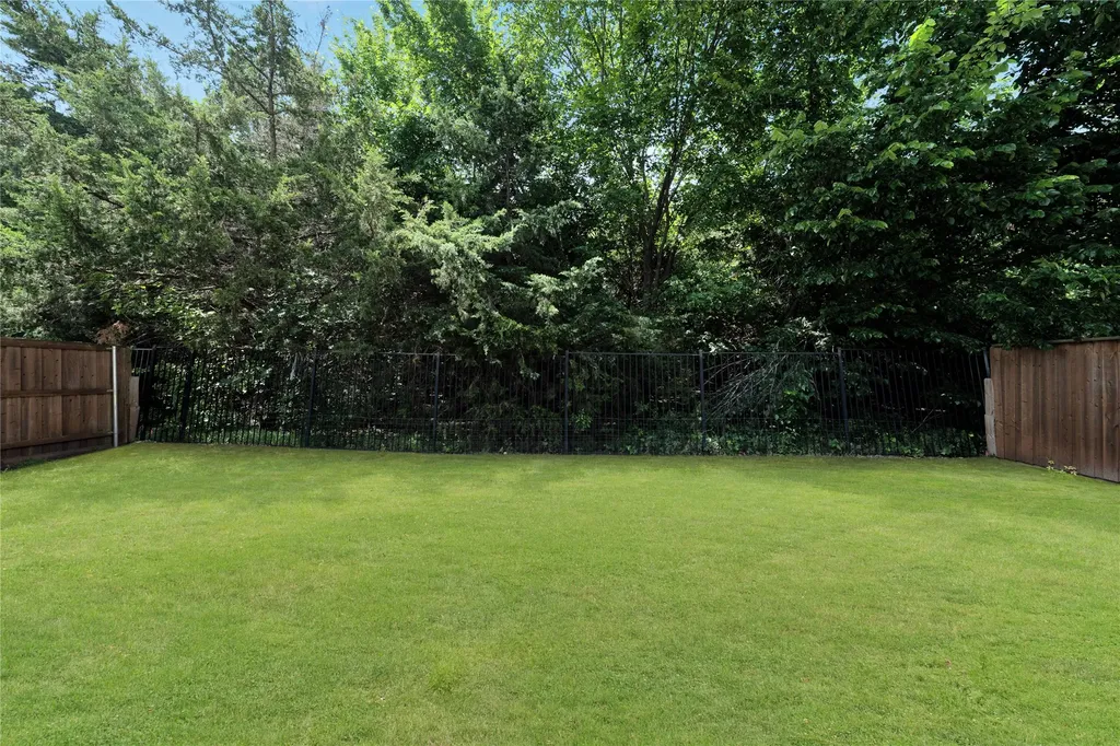 111 Tanglewood Drive Fate TX 75189