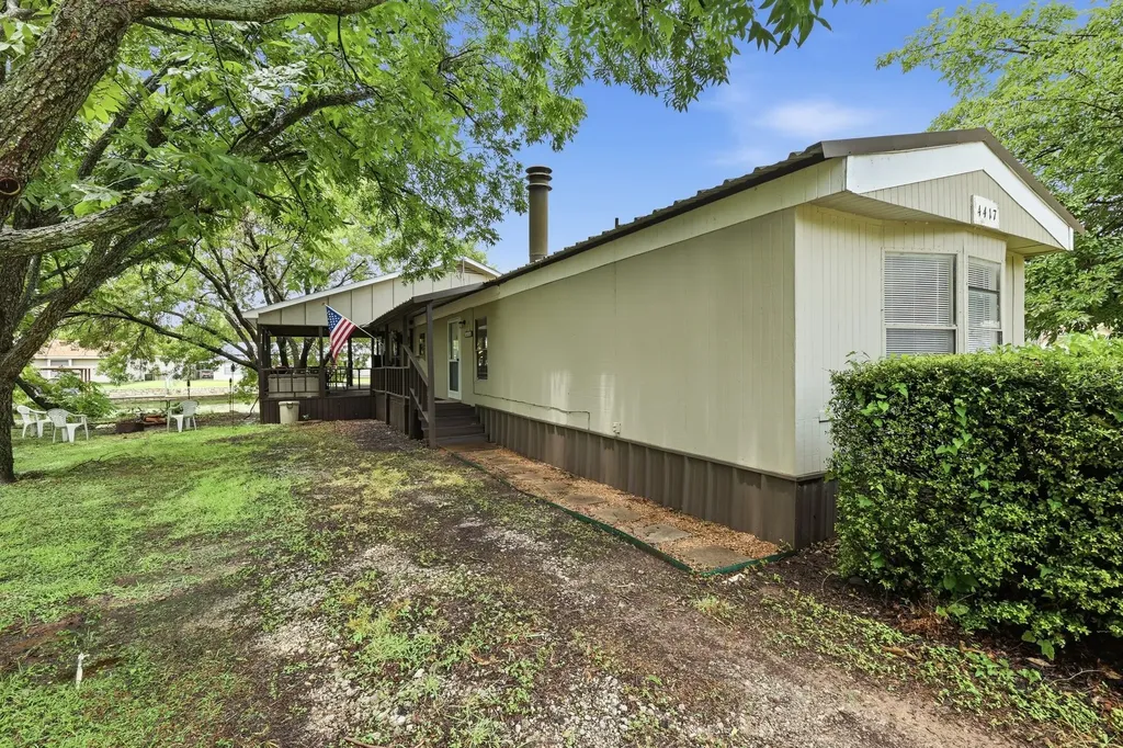 4417 Wildwood Circle Granbury TX 76049