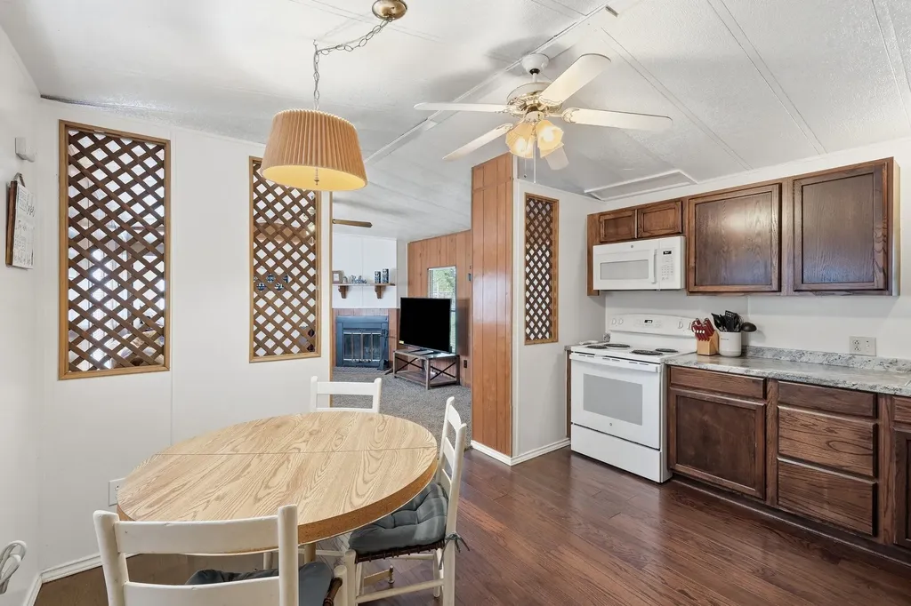 4417 Wildwood Circle Granbury TX 76049