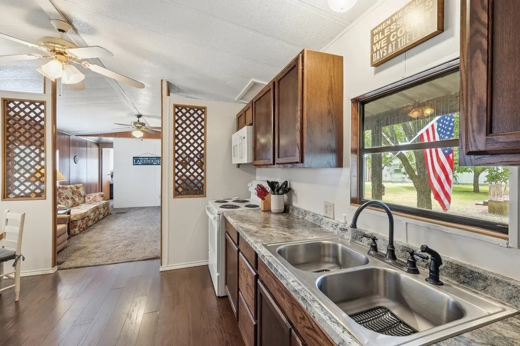 4417 Wildwood Circle Granbury TX 76049