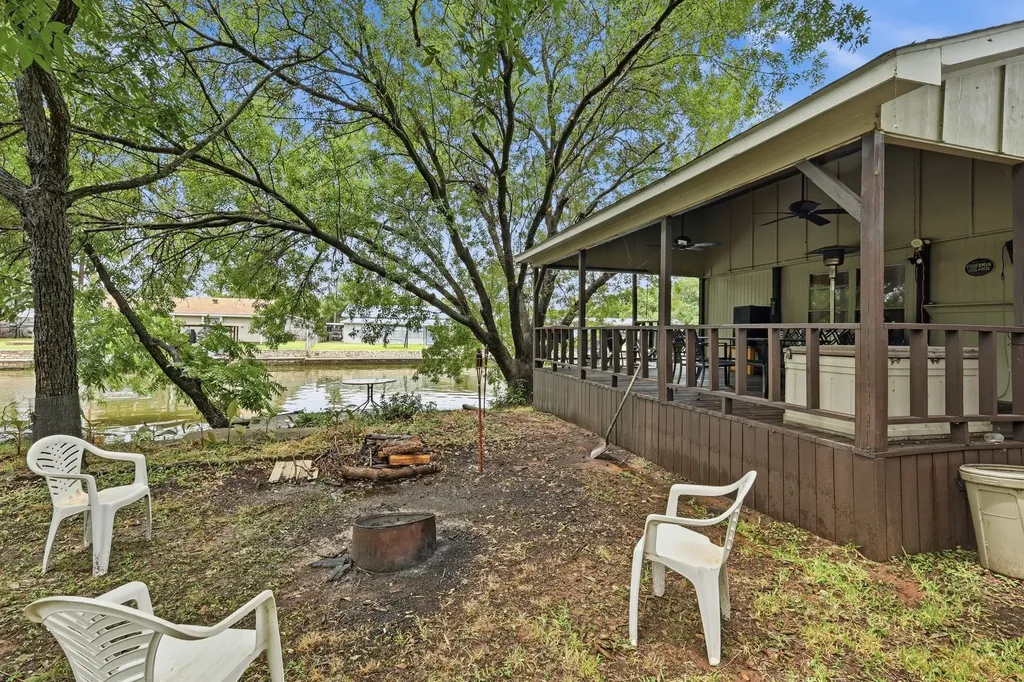4417 Wildwood Circle Granbury TX 76049