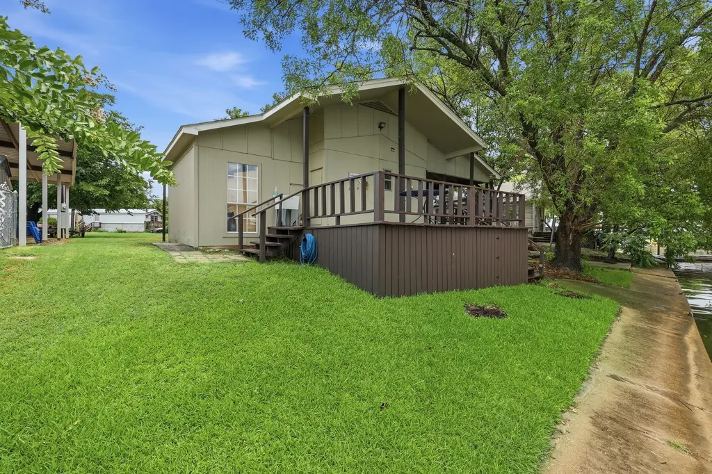 4417 Wildwood Circle Granbury TX 76049