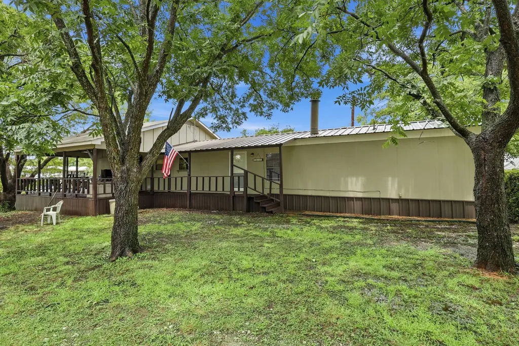 4417 Wildwood Circle Granbury TX 76049