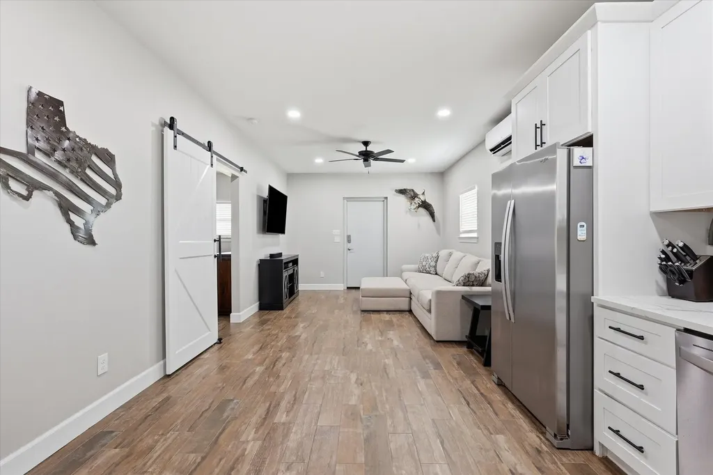 10061 Fm 66 Grandview TX 76050