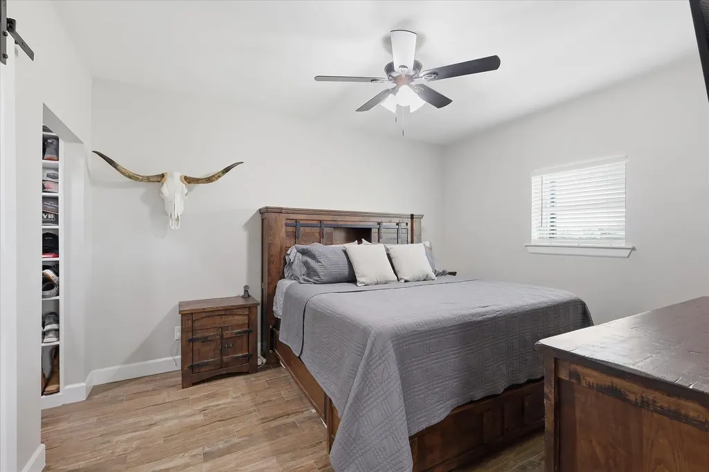 10061 Fm 66 Grandview TX 76050