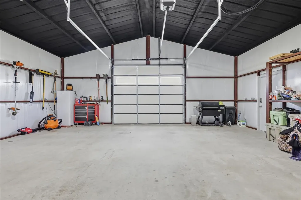 10061 Fm 66 Grandview TX 76050