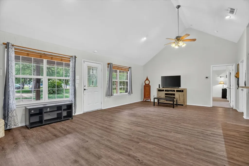 1654 Ranger Highway Weatherford TX 76088