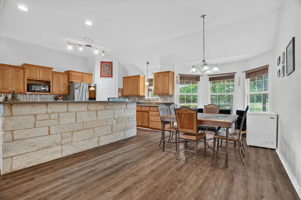 1654 Ranger Highway Weatherford TX 76088